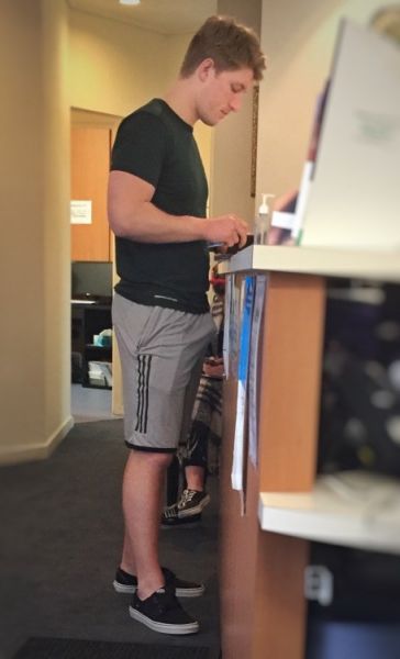 amateur big cock men with bulges