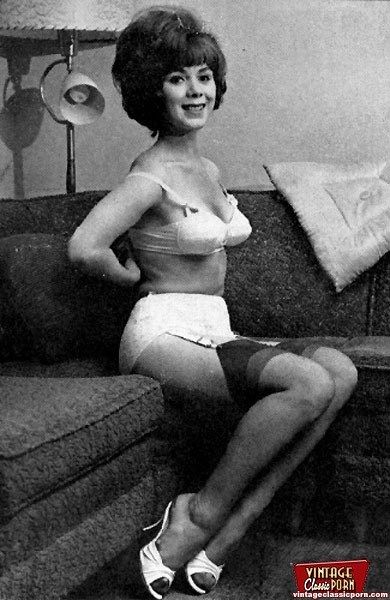vintage retro stockings handjob