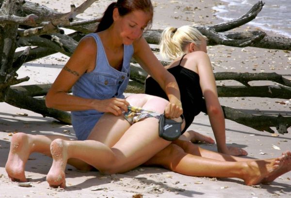 women nude beach dildo