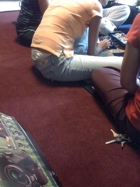 puffy vagina in yoga pants