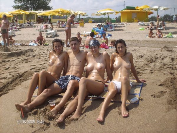 hot women at nude beach