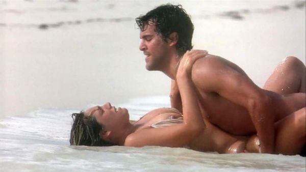 hot women beach sex