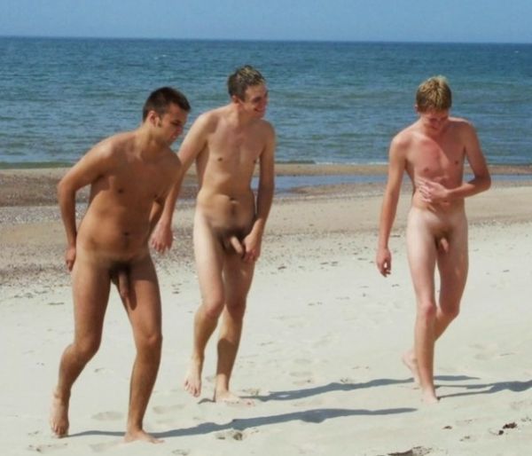 gay nude beach ass