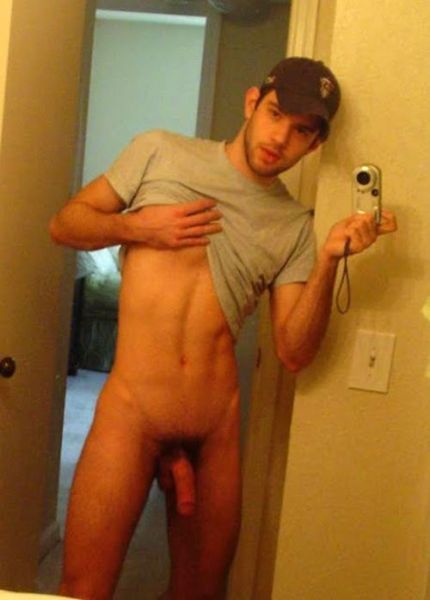 amateur gay guys selfies