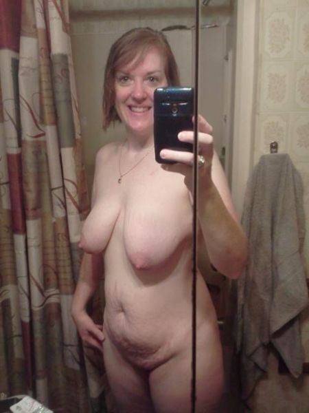 mature nude selfies ass