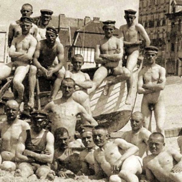 nude vintage male couple