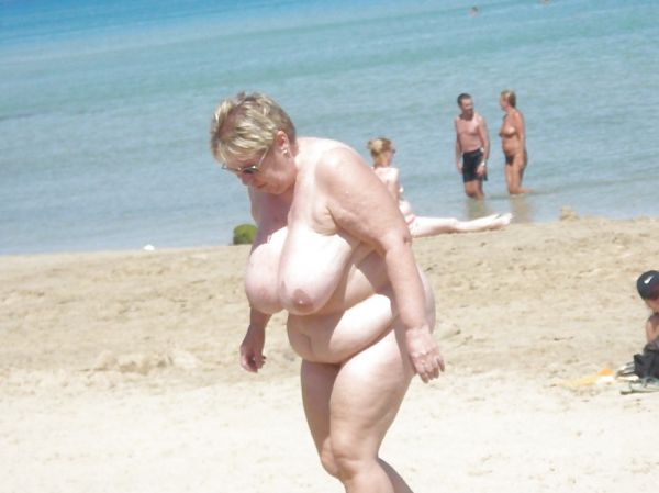 mature bbw beach