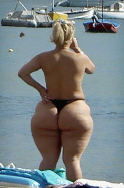 mature wide hips bent over nude