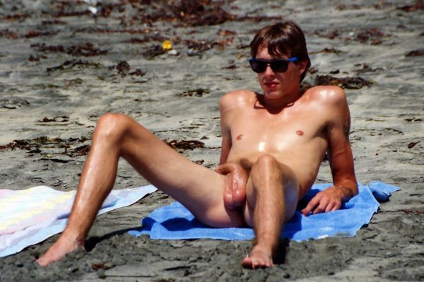 nude beach couples oral sex