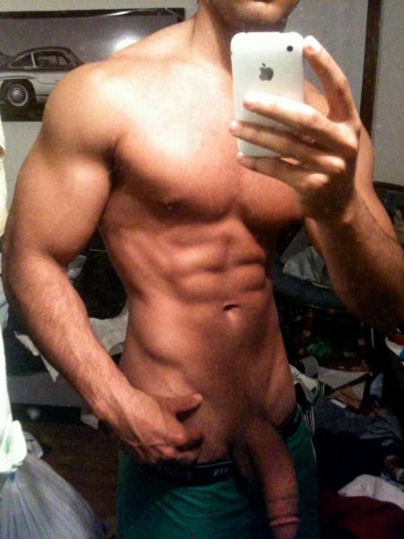 hot guy bulge bed selfie