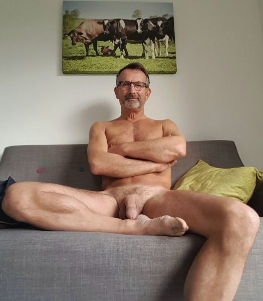 nude male underwear bulges