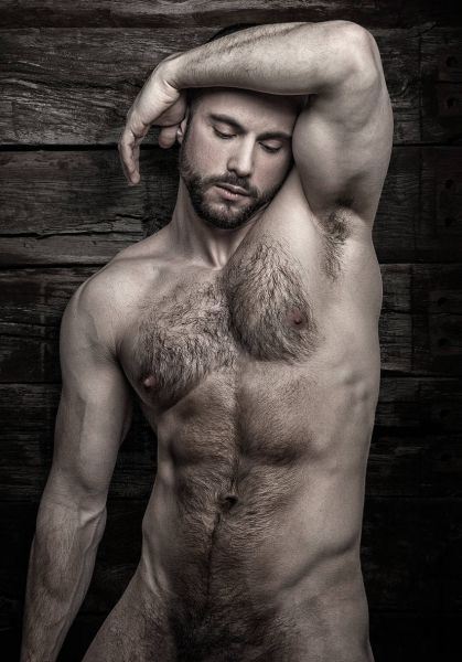 nude hairy man bulge