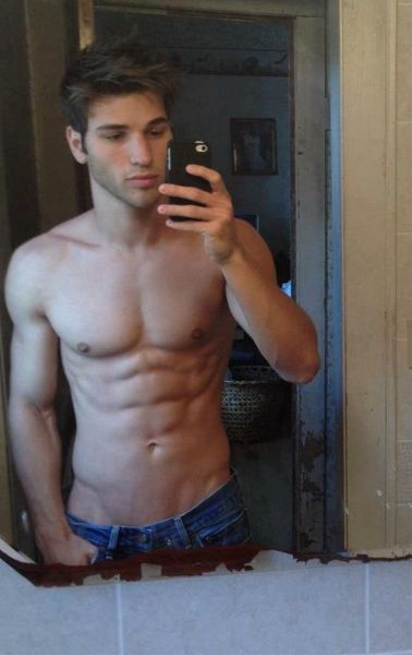 nude guy selfie underwear