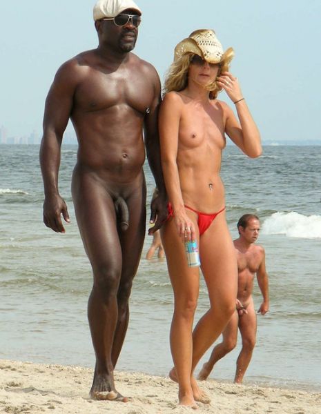 big dick nude beach women