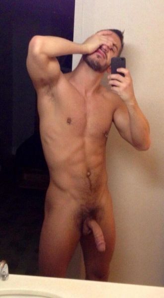 hairy guy nude selfie