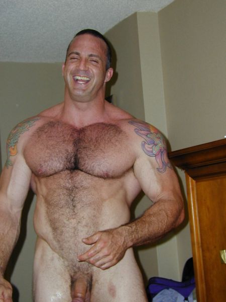mature hairy muscle solo