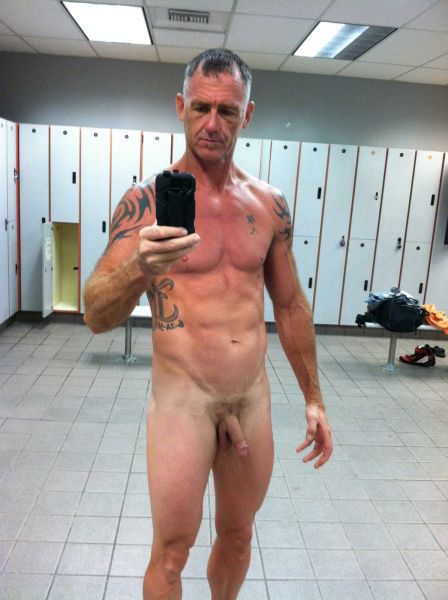 nude mature men outdoors