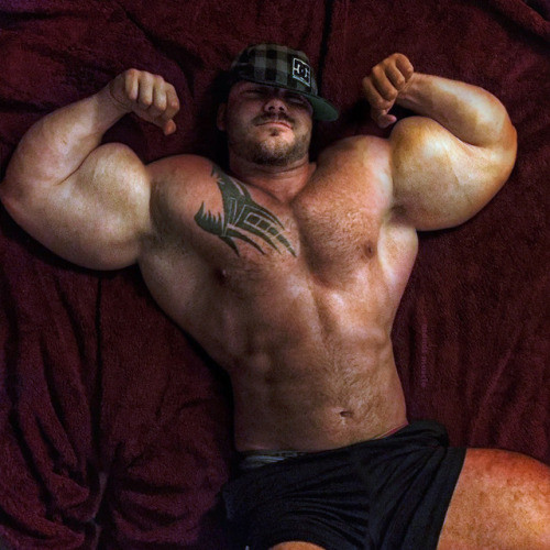 mature muscle cock