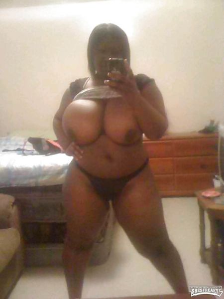 big tits nude selfies butt