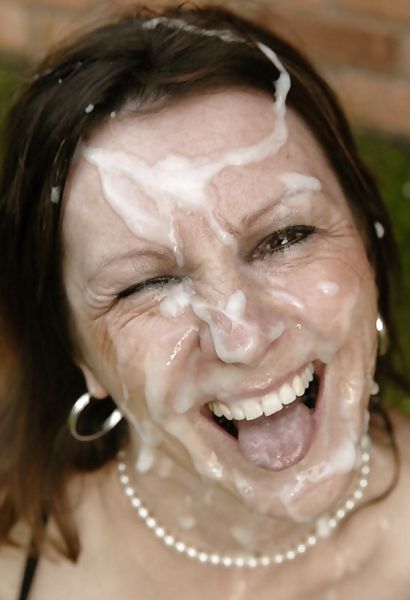 nude milf cum facial