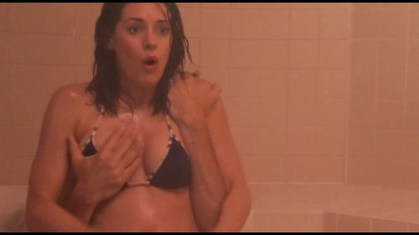 actresses that look like paget brewster