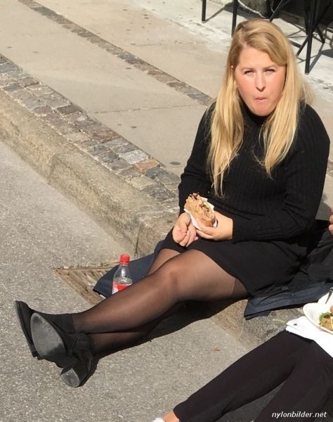 grey opaque tights legs