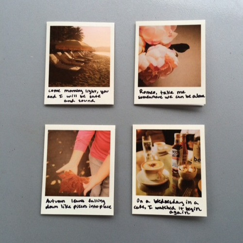 urban outfitters polaroid camera