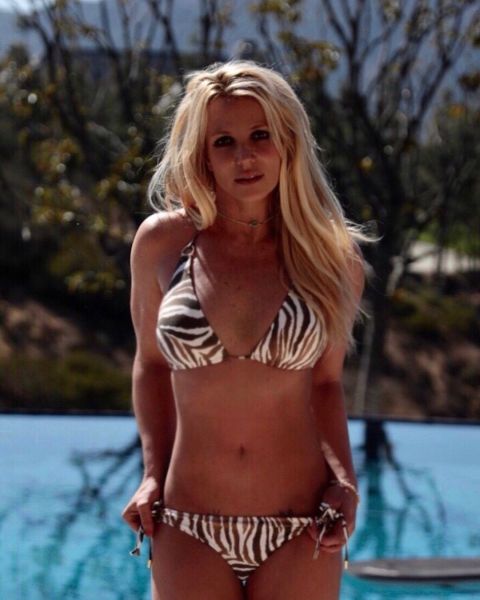 britney spears hottest bikini