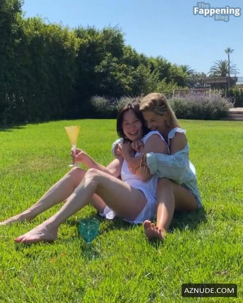 sarah michelle gellar pictures today