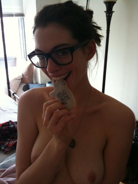 anne hathaway tattoo