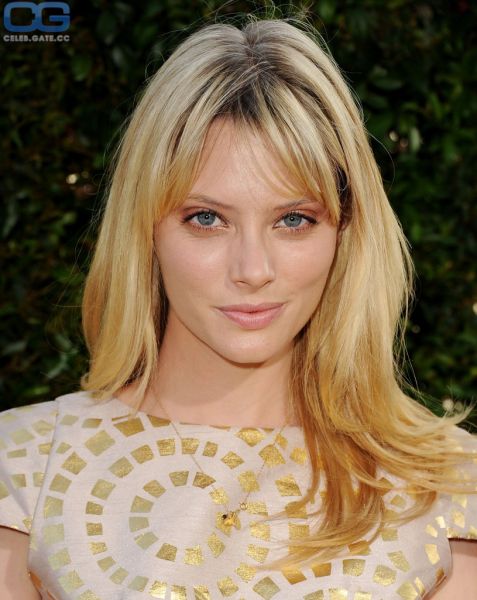 april bowlby fanpop