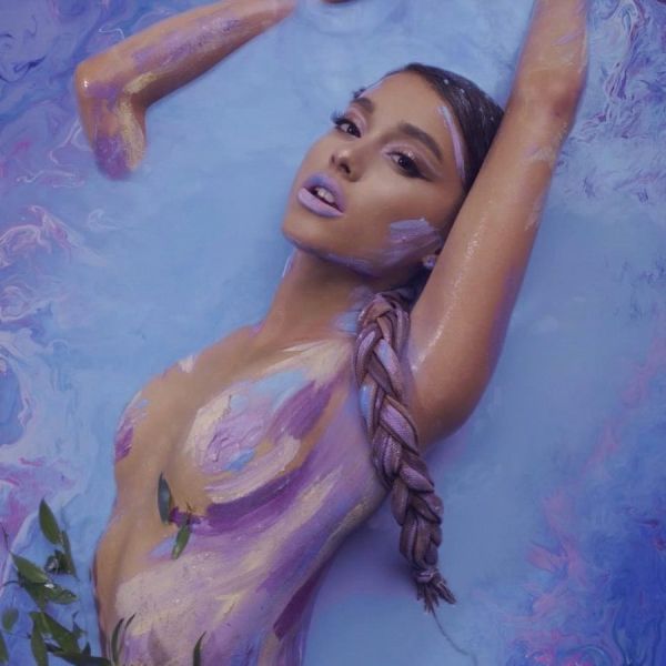ariana grande at grammys