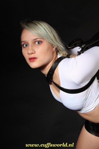 high heel hobble