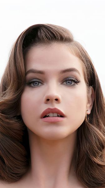 barbara palvin tan