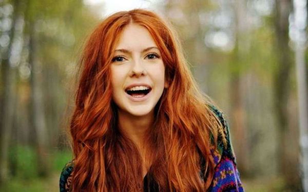 redhead hairy pussy outdoors