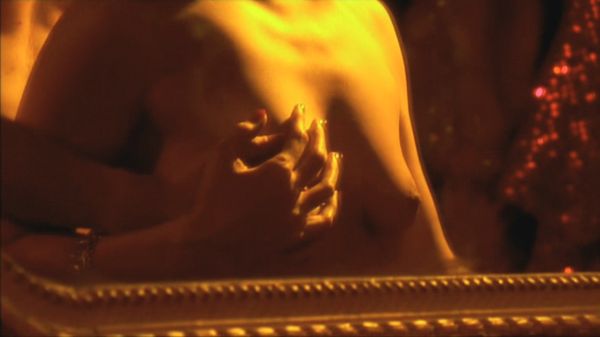 bérénice marlohe intense