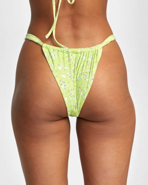 triangl bikini back
