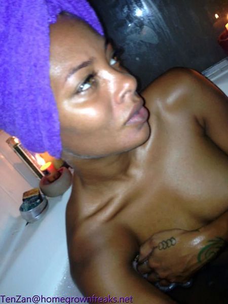 nude bj
