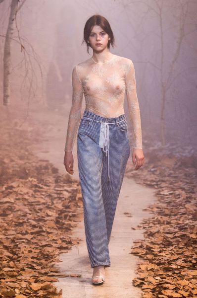nude erotic tease