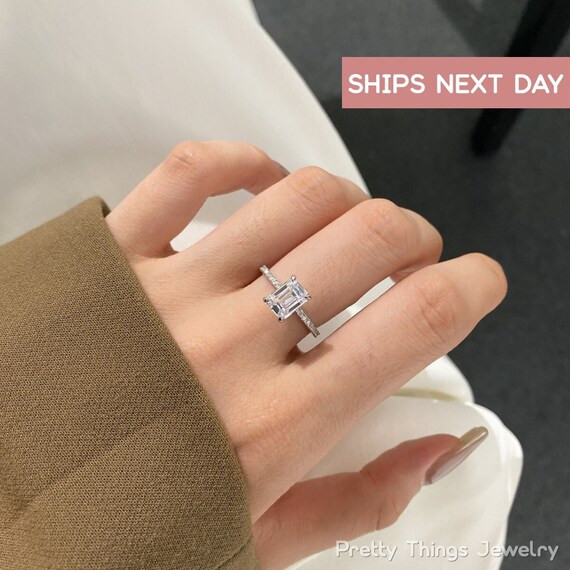 white sapphire