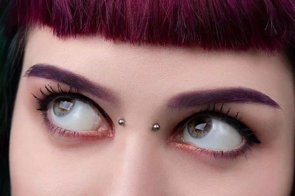 nostril bridge piercing