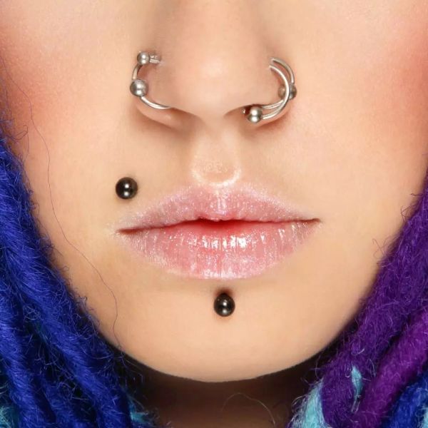 eyelid piercing