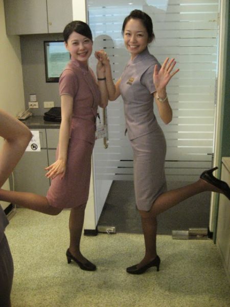 yolanda helu be airline stewardess