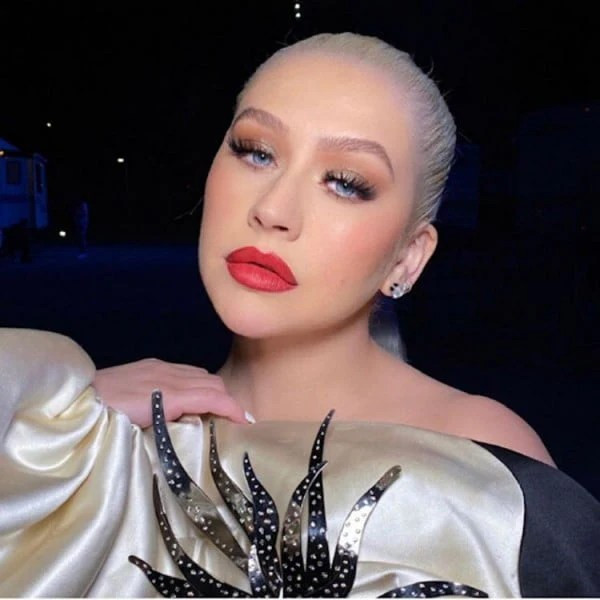 christina aguilera lipstick
