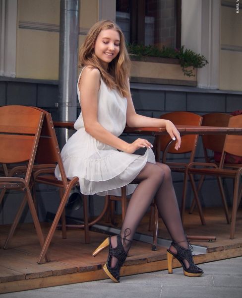 elegant black dresses