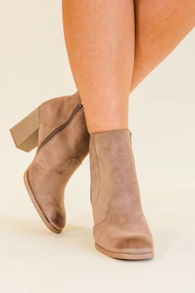 cute short heels