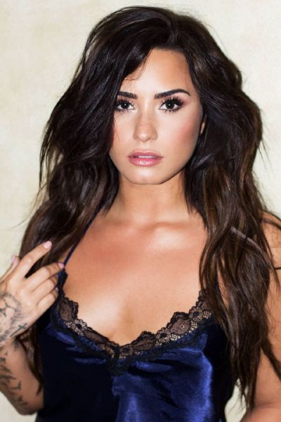 demi lovato top