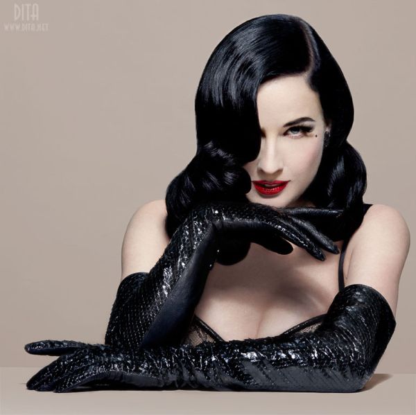 dita without makeup