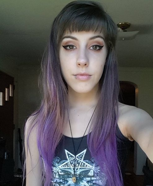 emo punk girl medium hair length haristyle