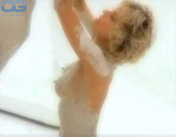 farrah fawcett hair